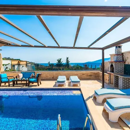 1 Bedroom With Private Pool *