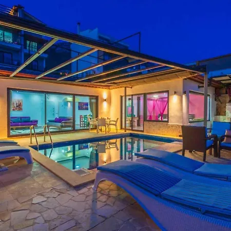 Βίλα 1 Bedroom With Private Pool *